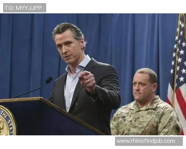 硝烟弥漫还是拨乱反正?特朗普FIFA和平奖引爆争议,民主党嘲讽背后隐藏的深意